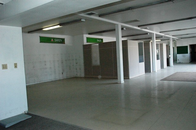 More Photos Of 801 W Main St, Riverton Warehouse For Sale