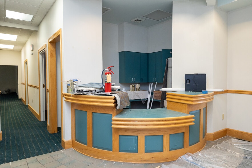 More Photos Of 195 Thomas Johnson Dr, Frederick Medical For Lease