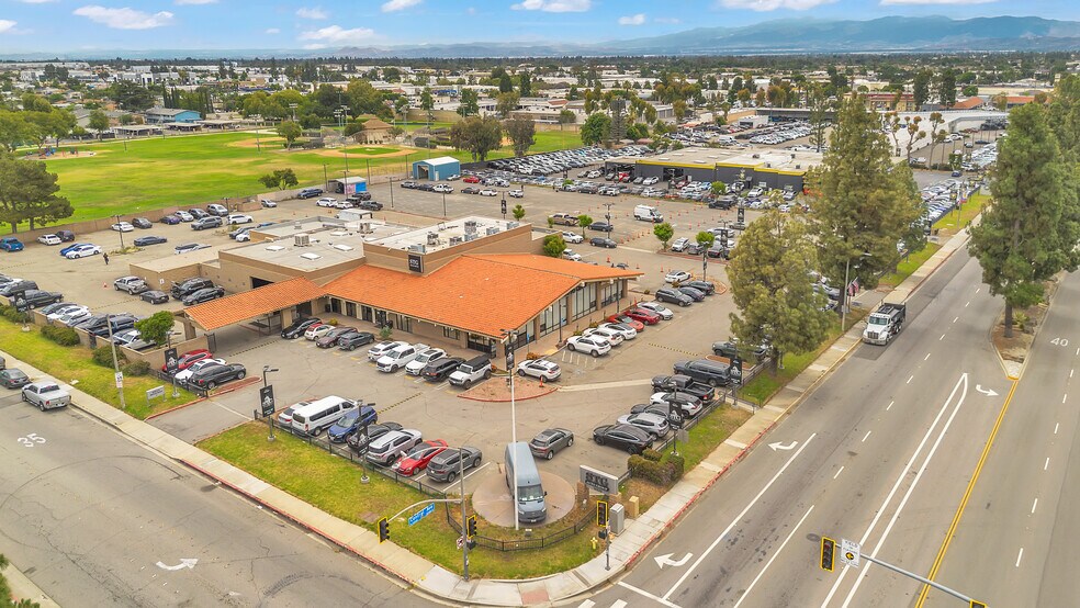 More Photos Of 10325 Central Ave, Montclair Auto Dealership For Lease