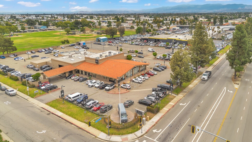 More Photos Of 10325 Central Ave, Montclair Auto Dealership For Lease