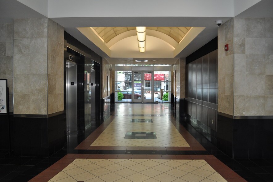 More Photos Of 201 Hay St, Fayetteville Office For Lease