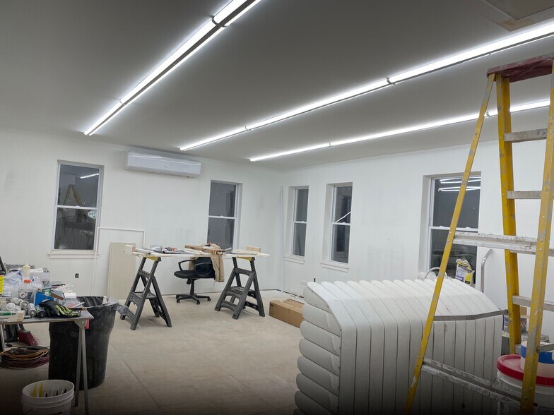 More Photos Of 322 Prospect Ave, Hartford Freestanding For Lease