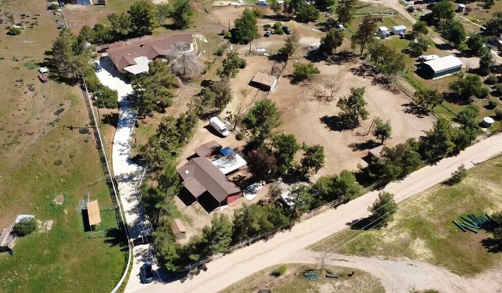 More Photos Of RCFE ready 4bed, 3bth 10,000sq/ft newly remodeled House for Lease, Acton Flex For Lease