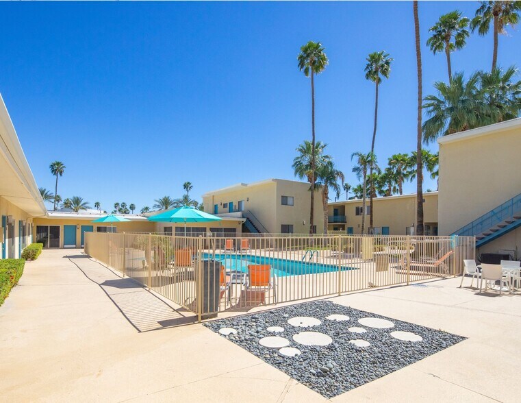 More Photos Of 1680 E Palm Canyon Dr, Palm Springs Apartments For Sale