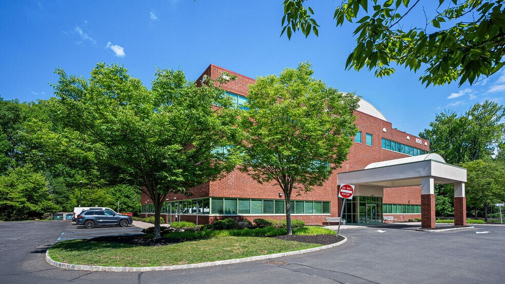 More Photos Of 800 Bunn Dr, Princeton Medical For Lease