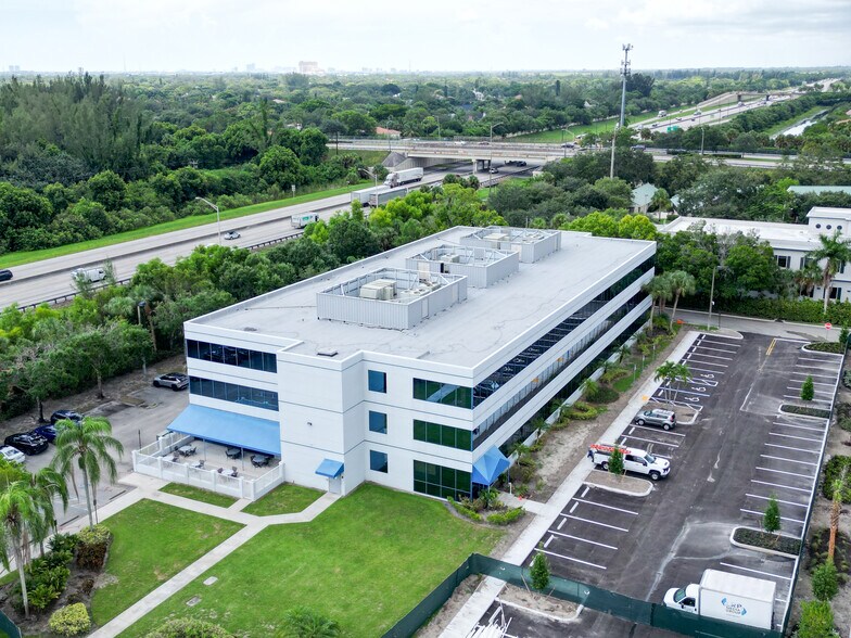 More Photos Of 360 Hiatt Dr, Palm Beach Gardens Office For Lease