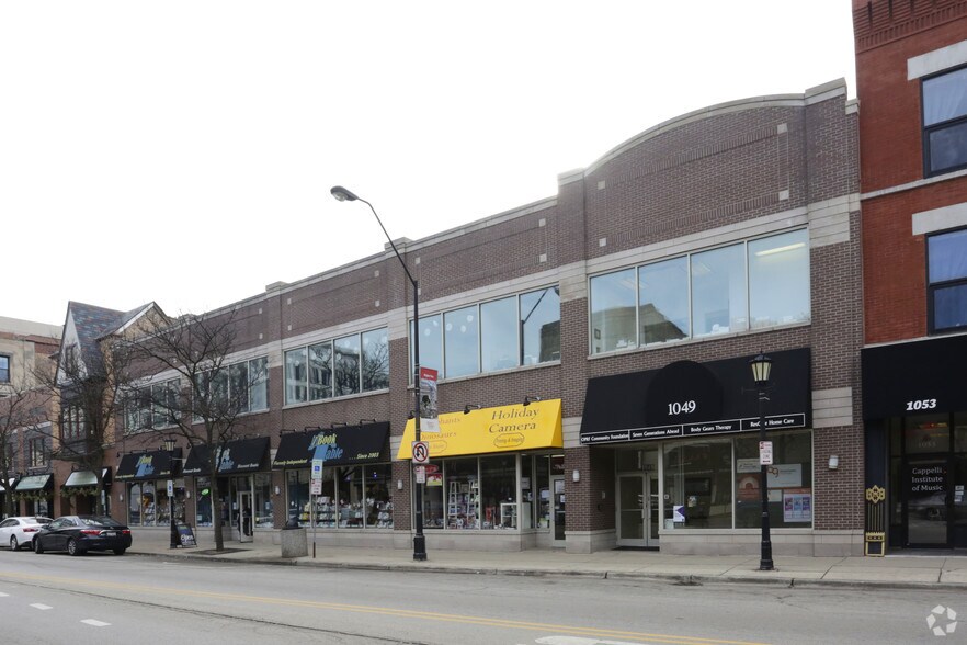 More Photos Of 1035-1047 W Lake St, Oak Park, Oak Park Office For Lease
