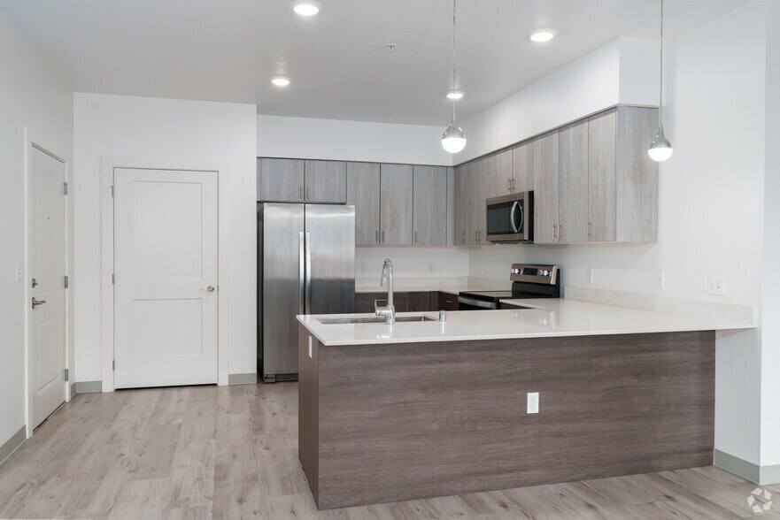 More Photos Of 3905 S Dishman Mica Rd, Spokane Valley Apartments For Sale