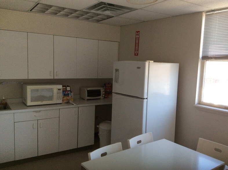 More Photos Of 629-645 Main Ave, Passaic Parking Garage For Lease