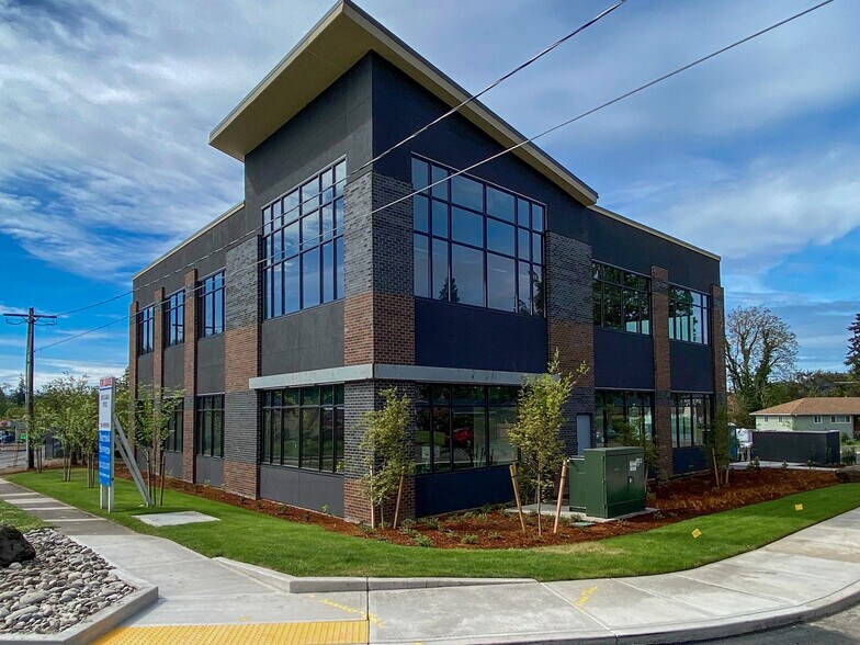 More Photos Of 735 E Clarendon St, Gladstone Office For Sale