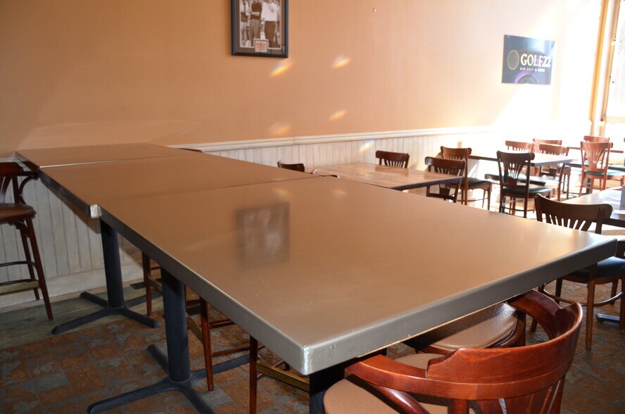 More Photos Of 11 Benton Ave E, Albia Restaurant For Sale