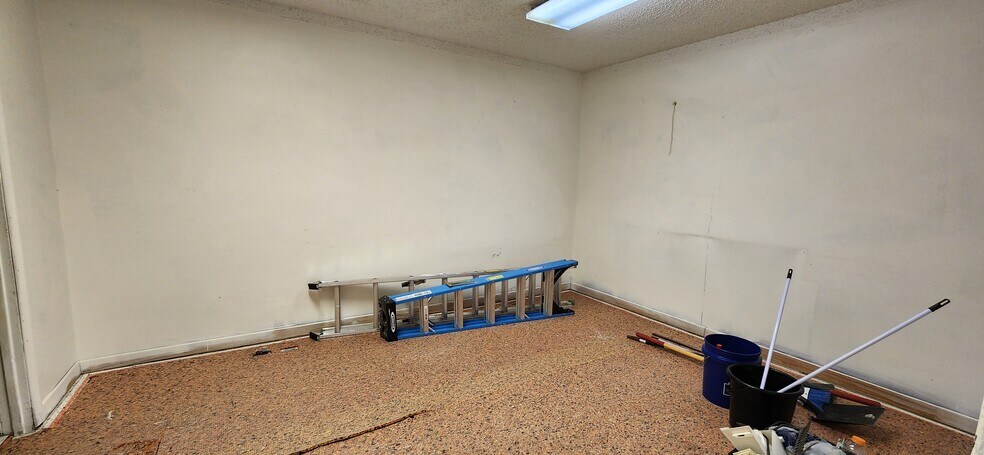 More Photos Of 608 S 6th St, Las Vegas Medical For Sale