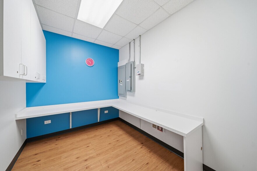More Photos Of 6059 S Ashland Ave, Chicago Freestanding For Lease