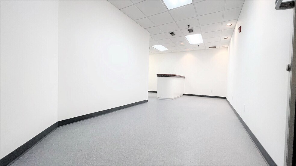More Photos Of 198-200 Canal St, New York Medical For Sale