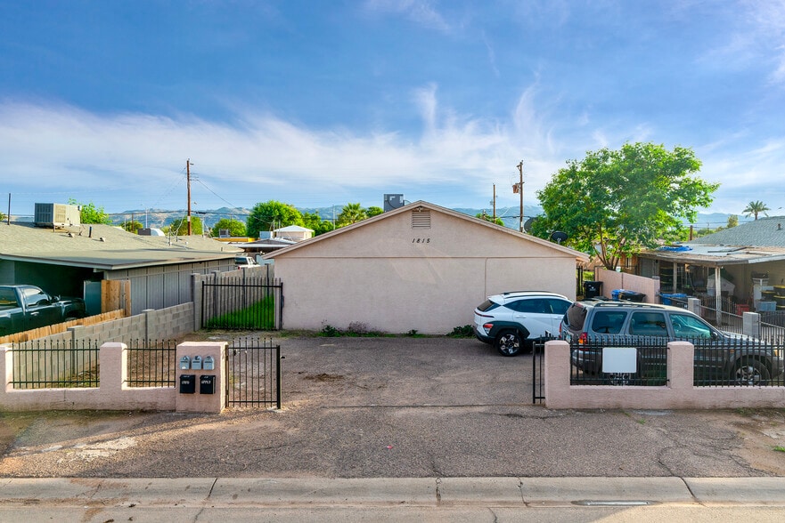 More Photos Of 1815 E Pueblo Ave, Phoenix Multifamily For Sale