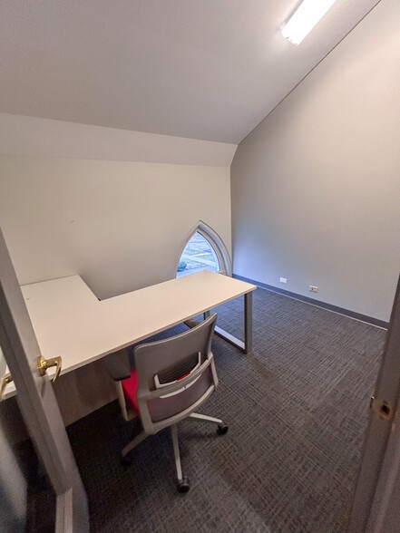 More Photos Of , Batavia Unknown For Sale