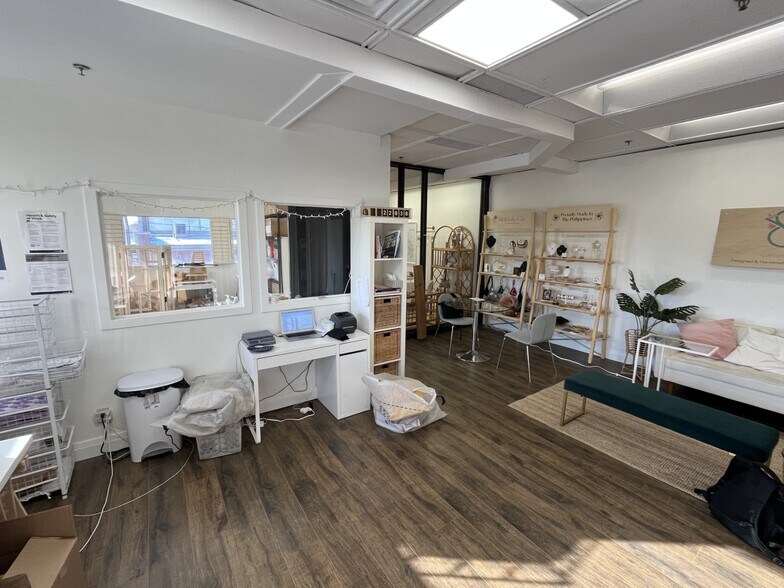 More Photos Of 19 Waterman Ave, Toronto Industrial For Sale