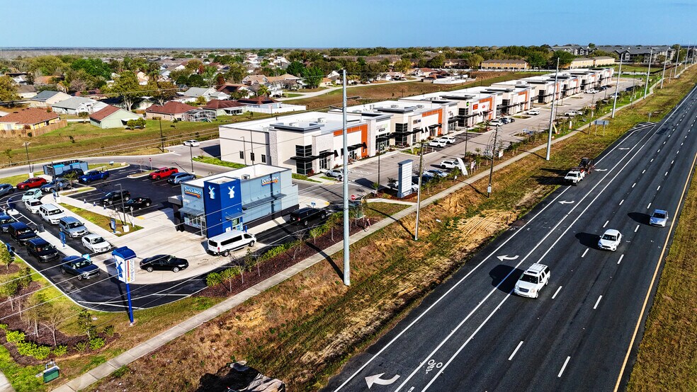 Primary Photo Of 2606-2614 US Highway 27, Davenport General Retail For Sale