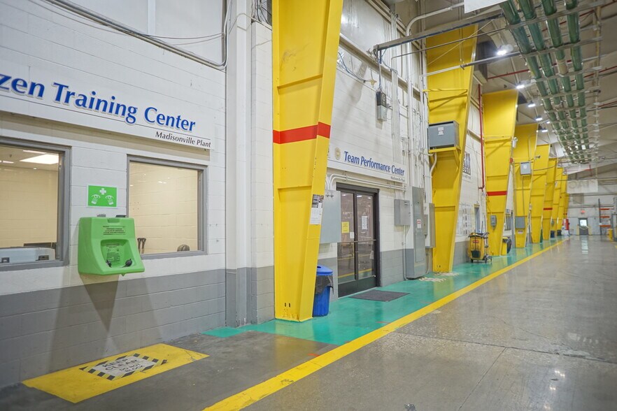 More Photos Of 850 Industrial Rd, Madisonville Manufacturing For Lease