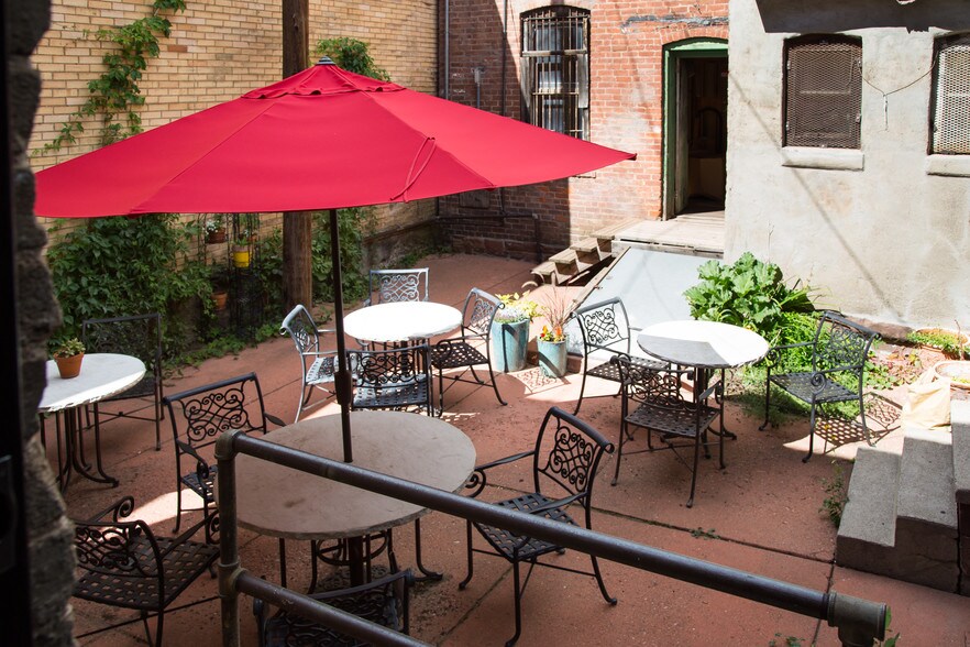 More Photos Of 111 E Aspen Ave, Flagstaff Storefront Retail Office For Lease