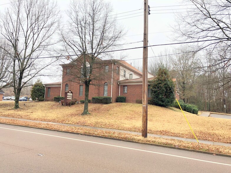More Photos Of 3809 New Covington Pike, Memphis Medical For Lease