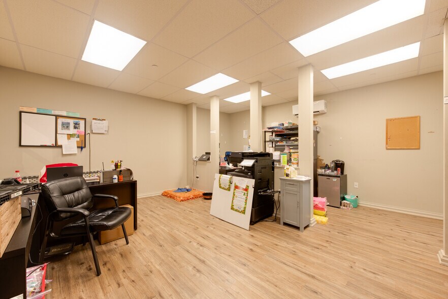 More Photos Of 7725 Foundation Dr, Florence Warehouse For Lease