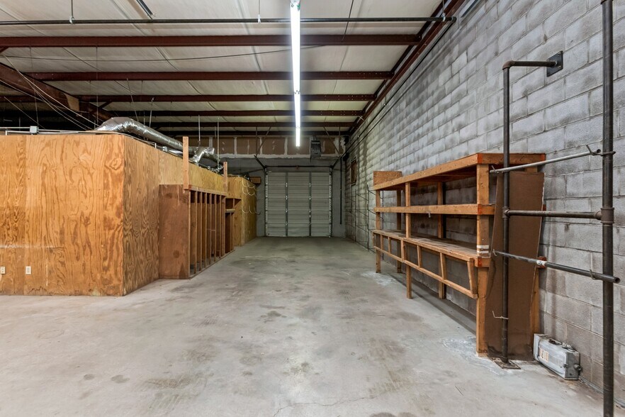 More Photos Of 1024-1026 3rd Ave S, Nashville Warehouse For Sale