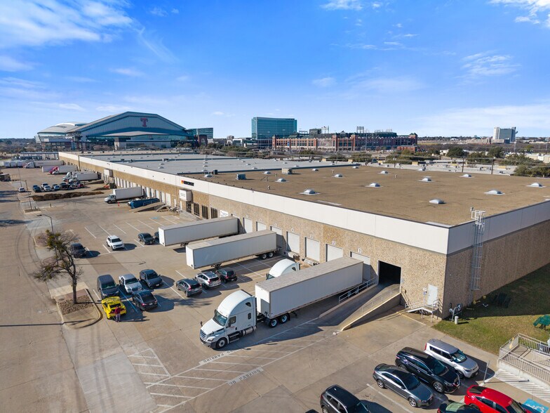 More Photos Of 2001-2023 Exchange Dr, Arlington Distribution For Sale