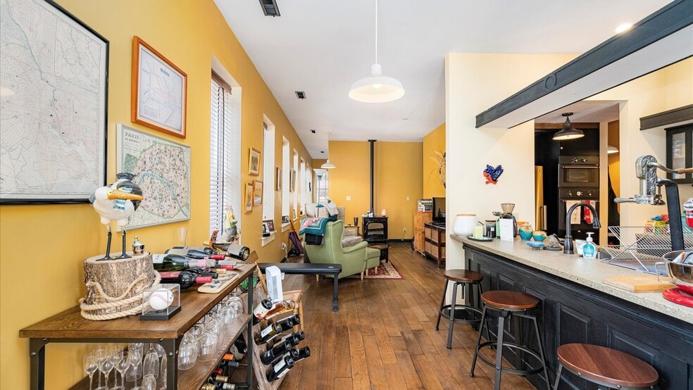 More Photos Of 637 Washington Blvd, Baltimore Hospitality For Sale