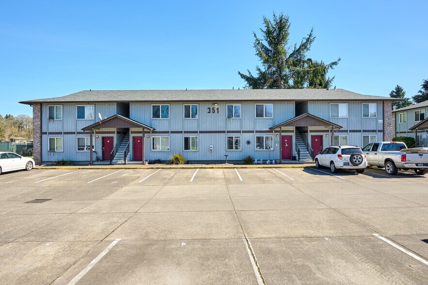 More Photos Of 351 Main St, Jefferson Apartments For Sale