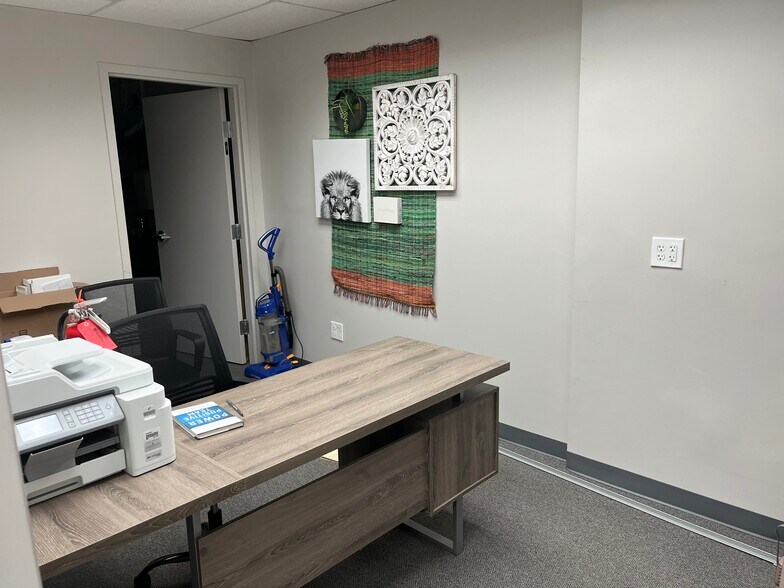 More Photos Of 10840 Little Patuxent Pky, Columbia Medical For Lease