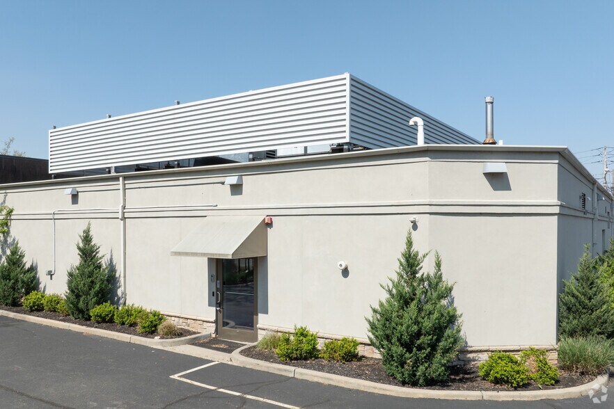 More Photos Of 20 Woodridge Ave, Hackensack Medical For Lease