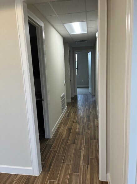 More Photos Of 8118 Fry Rd, Cypress Office For Lease