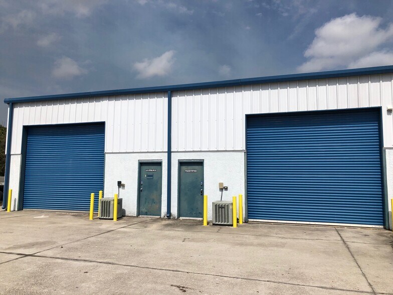 More Photos Of 1739 Huntington Ln, Rockledge Warehouse For Lease
