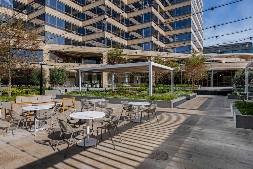 More Photos Of 3400 W Riverside Dr, Burbank Office For Lease