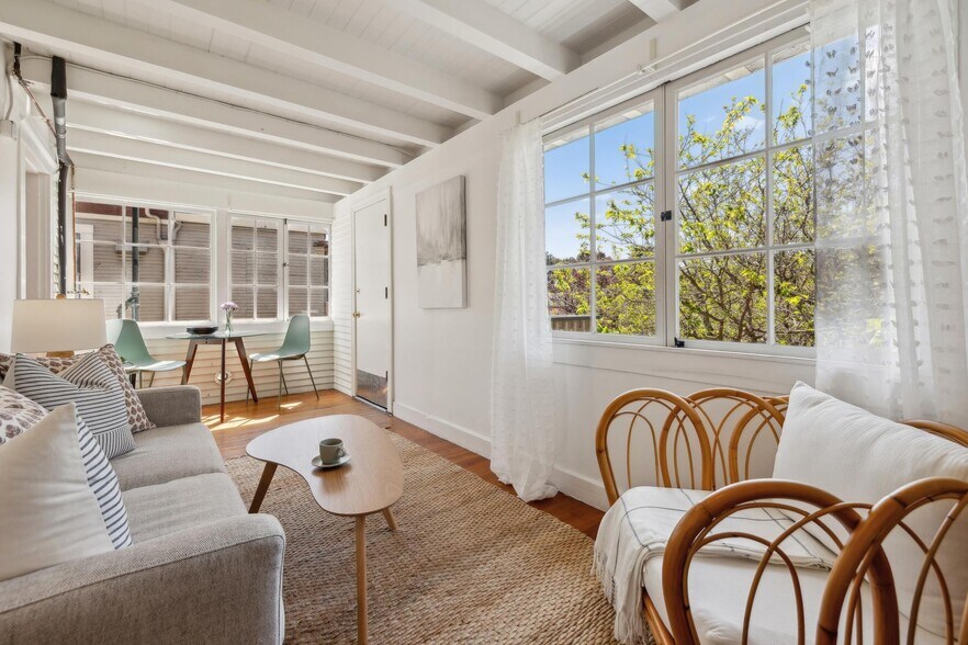 More Photos Of 449 37th St, Oakland Apartments For Sale