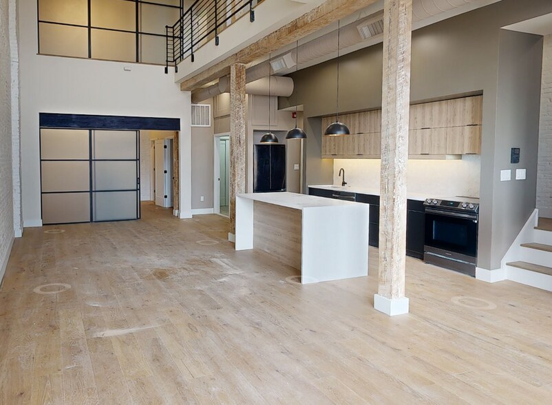 More Photos Of 32-34 S Strawberry St, Philadelphia Apartments For Sale