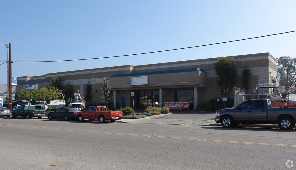 Primary Photo Of 1325 Magnolia Ave, El Cajon Service For Lease