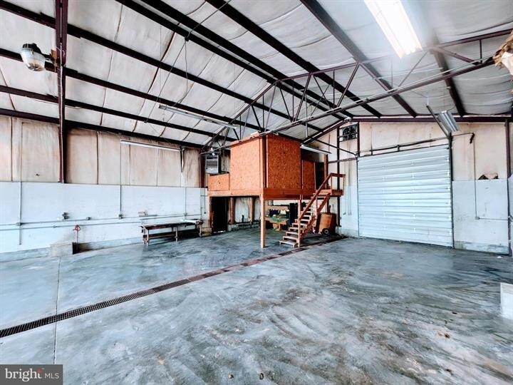 More Photos Of 215 Burkharts ln, Martinsburg Flex For Lease