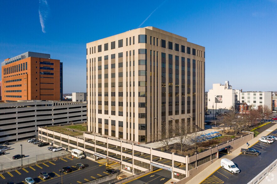 More Photos Of 600 N King St, Wilmington Office For Lease