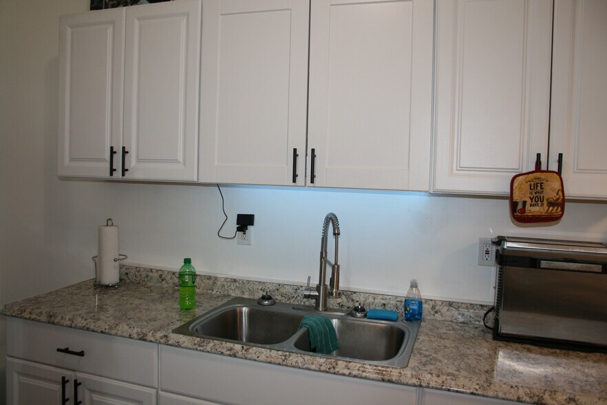 More Photos Of 41-43 Central St, Woodsville Apartments For Sale