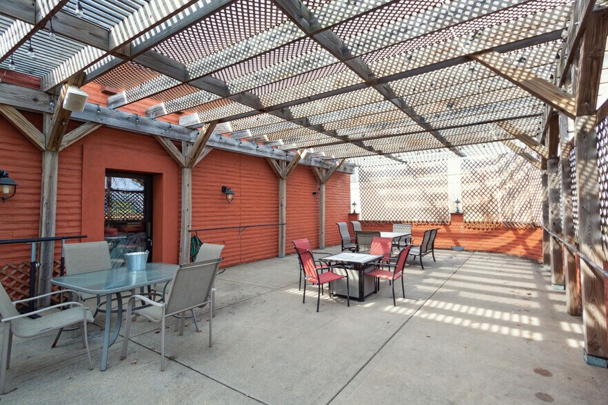 More Photos Of 5264 Verona Rd, Fitchburg General Retail For Sale