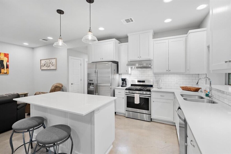 More Photos Of 15924 Stewart Rd, Austin Multifamily For Sale