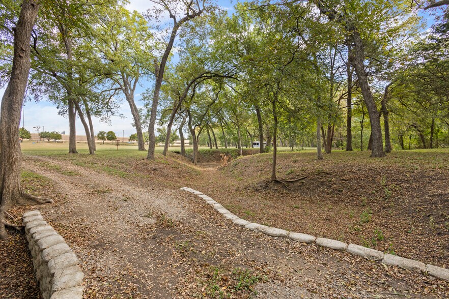 More Photos Of 1009 W I 20, Grand Prairie Land For Sale