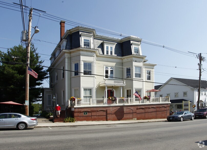 More Photos Of 21-25 N Main St, Wolfeboro Storefront Retail Office For Sale