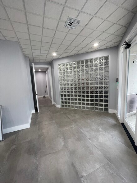 More Photos Of 416 SE Flamingo Ave, Stuart Medical For Sale