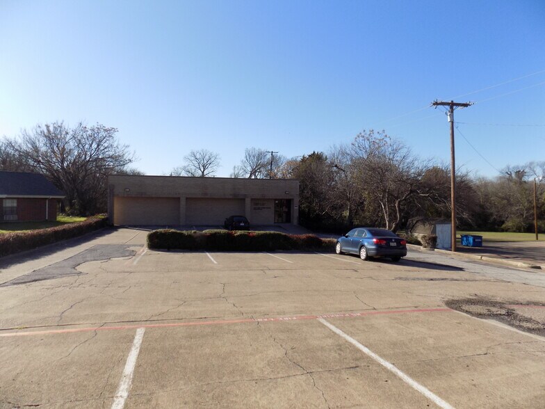 More Photos Of 315 S Cockrell Hill Rd, Duncanville Medical For Lease