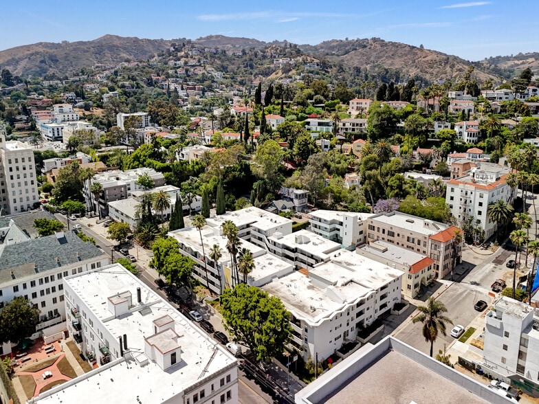 More Photos Of 6615 Franklin Ave, Los Angeles Apartments For Sale