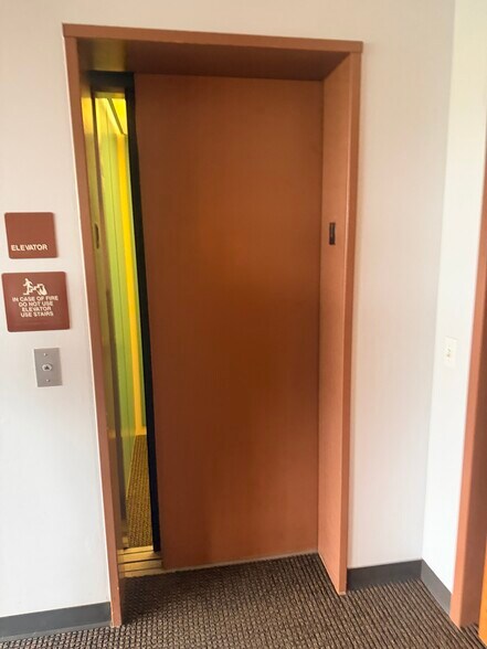 More Photos Of 110 John Scott Hwy, Steubenville Medical For Lease