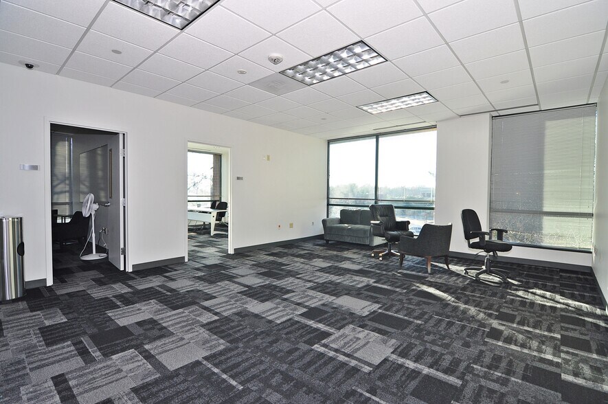 More Photos Of 1892 Preston White Dr, Reston Medical For Lease